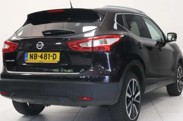 Nissan Qashqai (2017) thumbnail 2