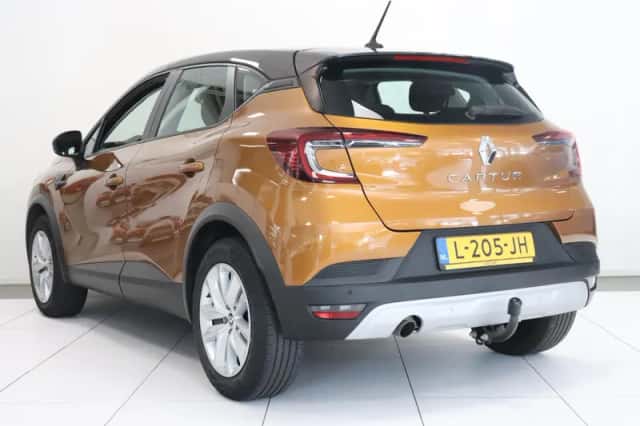 Renault Captur (2021) thumbnail 6