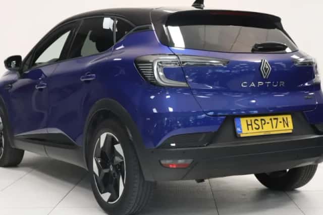 Renault Captur (2025) thumbnail 6