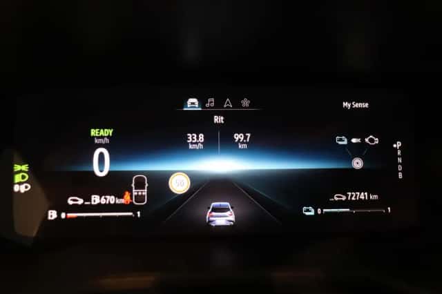 Renault Clio (2023) thumbnail 4