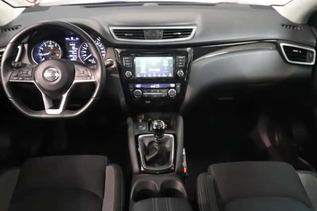 Nissan Qashqai (2021) thumbnail 3