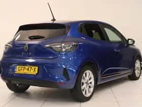 Renault Clio (2024) thumbnail 2