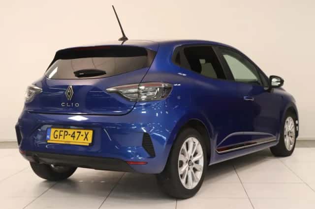 Renault Clio (2024) thumbnail 2