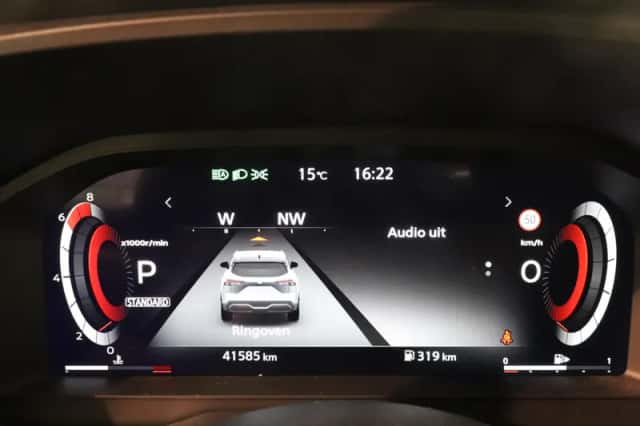 Nissan Qashqai (2023) thumbnail 4