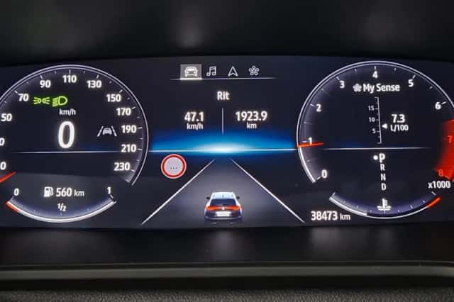 Renault Mégane (2023) thumbnail 4