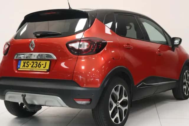 Renault Captur (2018) thumbnail 2