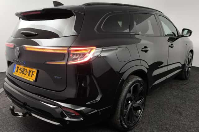Renault Espace (2023) thumbnail 2