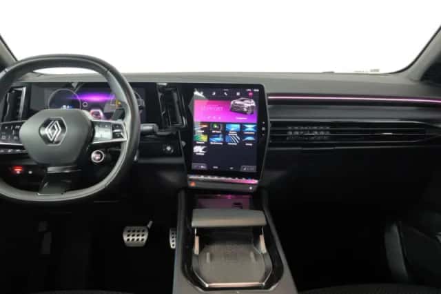 Renault Espace (2023) thumbnail 3