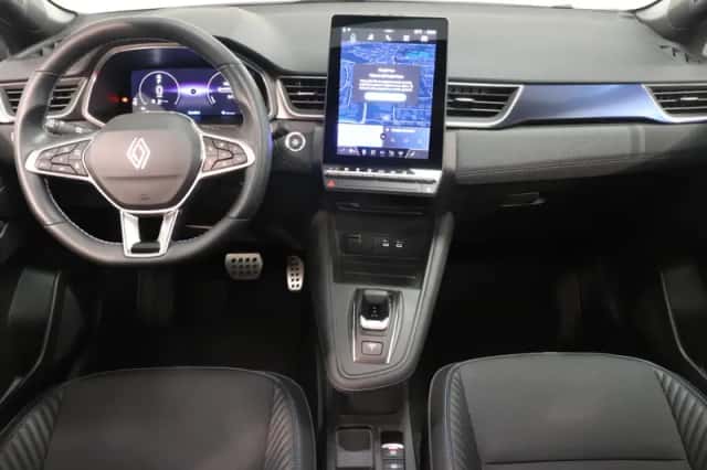 Renault Captur (2025) thumbnail 3