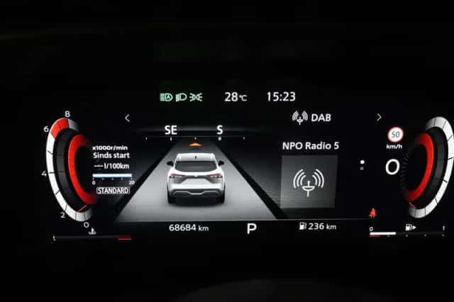 Nissan Qashqai (2022) thumbnail 4