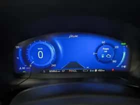 Ford Kuga (2021) thumbnail 4