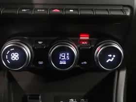 Renault Captur (2024) thumbnail 19