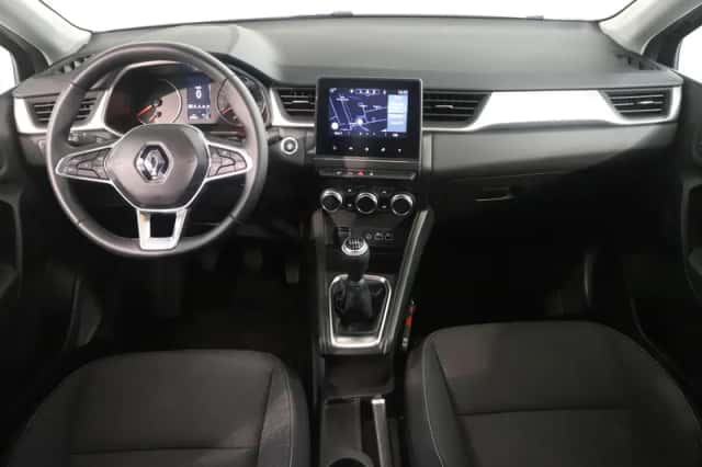 Renault Captur (2024) thumbnail 3