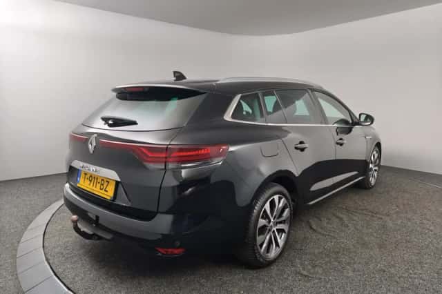 Renault Mégane (2023) thumbnail 2