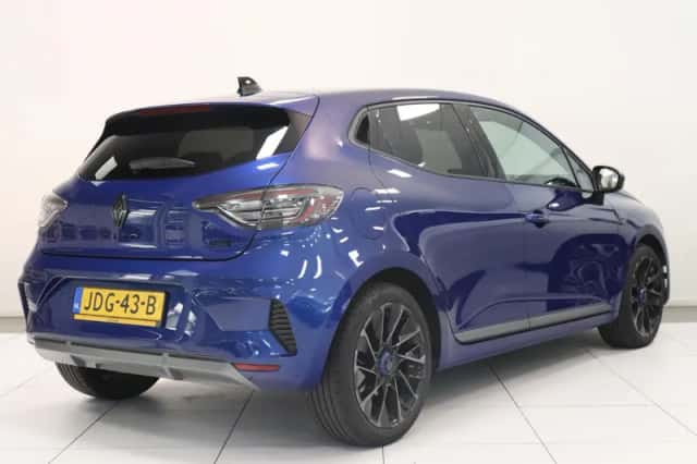 Renault Clio (2025) thumbnail 2