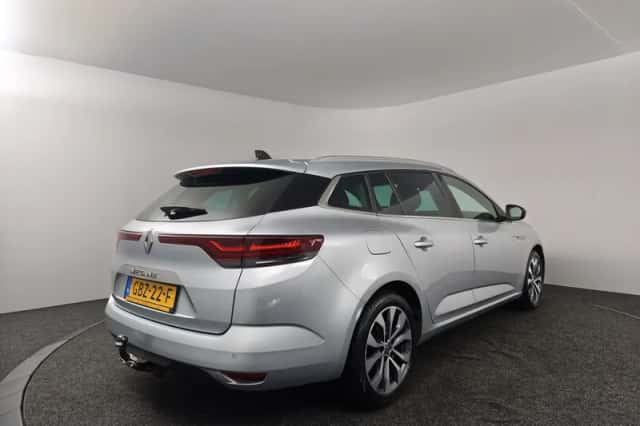 Renault Mégane (2024) thumbnail 2