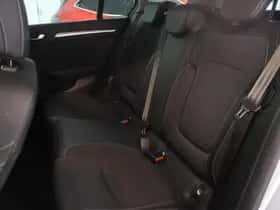 Renault Mégane (2023) thumbnail 8