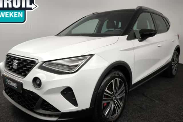 SEAT Arona (2024) thumbnail 1