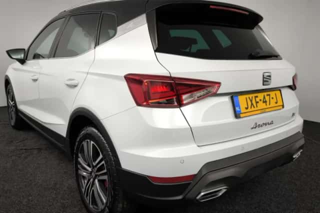 SEAT Arona (2024) thumbnail 6