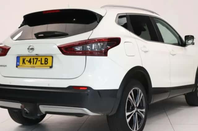Nissan Qashqai (2021) thumbnail 2