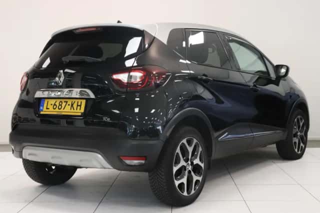 Renault Captur (2017) thumbnail 2