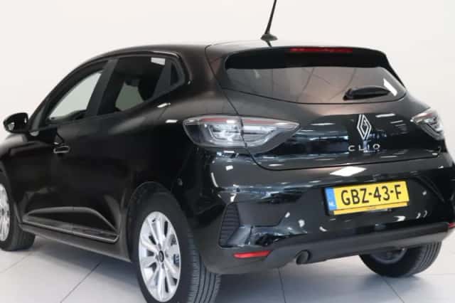Renault Clio (2024) thumbnail 6