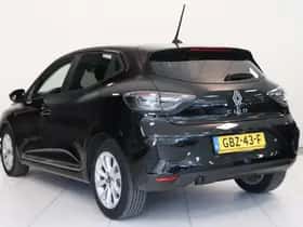 Renault Clio (2024) thumbnail 6