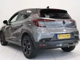 Renault Captur (2022) thumbnail 6