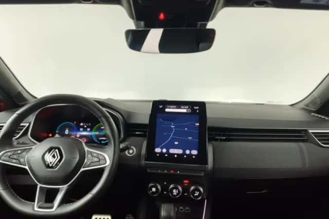 Renault Clio (2024) thumbnail 3