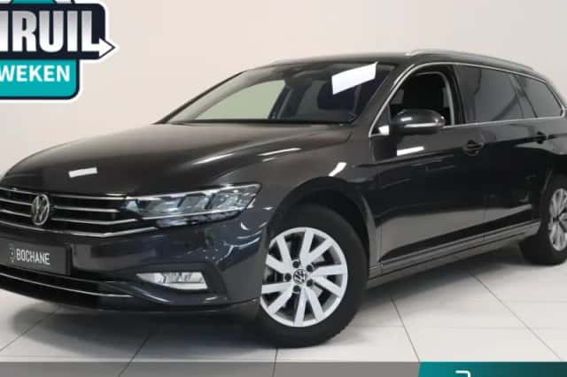 Volkswagen Passat (2023) thumbnail 1