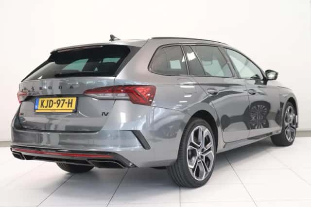 Škoda Octavia (2024) thumbnail 2