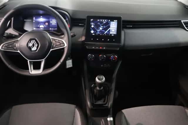 Renault Clio (2024) thumbnail 3
