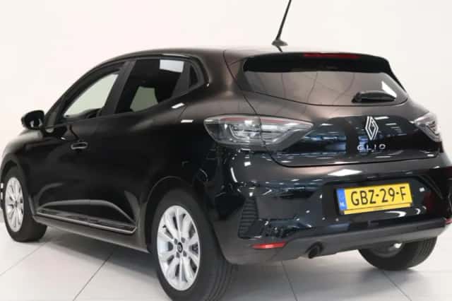 Renault Clio (2024) thumbnail 6