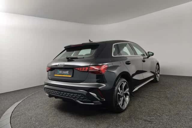 Audi A3 (2025) thumbnail 2