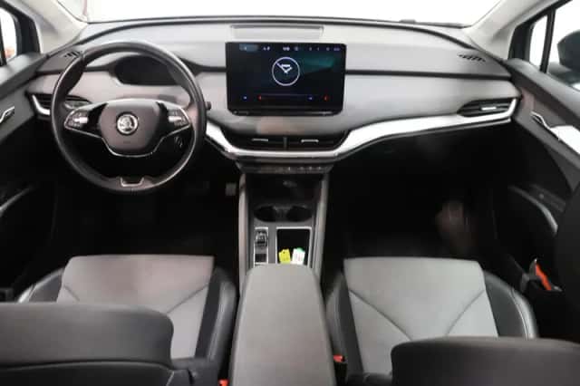 Škoda Enyaq (2021) thumbnail 3