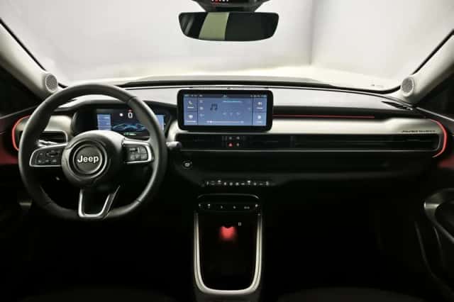 Jeep Avenger (2025) thumbnail 3