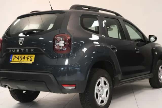 Dacia Duster (2021) thumbnail 2