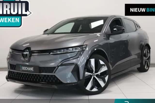 Renault Mégane E-Tech (2023) thumbnail 1