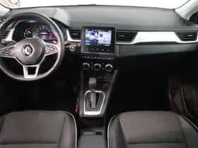 Renault Captur (2022) thumbnail 2