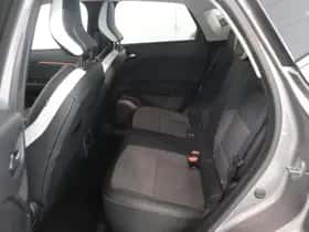 Renault Captur (2022) thumbnail 5