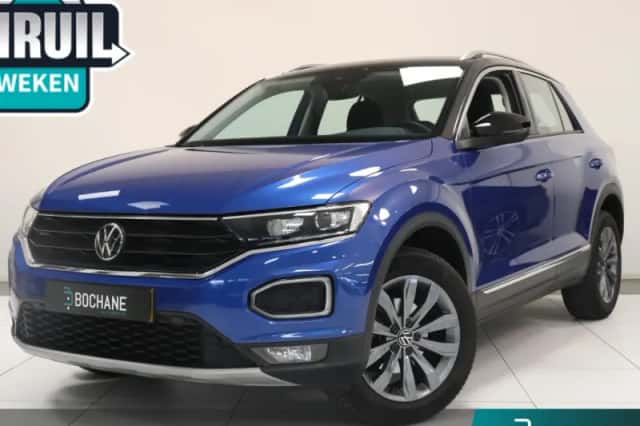Volkswagen T-Roc (2021) thumbnail 1