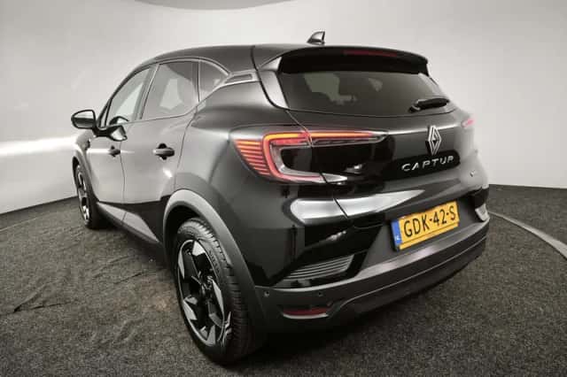 Renault Captur (2024) thumbnail 6