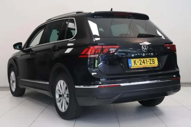 Volkswagen Tiguan (2021) thumbnail 6