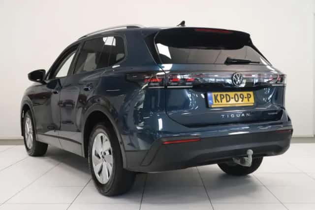 Volkswagen Tiguan (2024) thumbnail 6