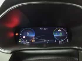 Renault Mégane E-Tech (2022) thumbnail 4