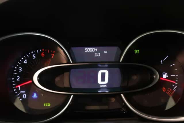 Renault Clio (2021) thumbnail 4