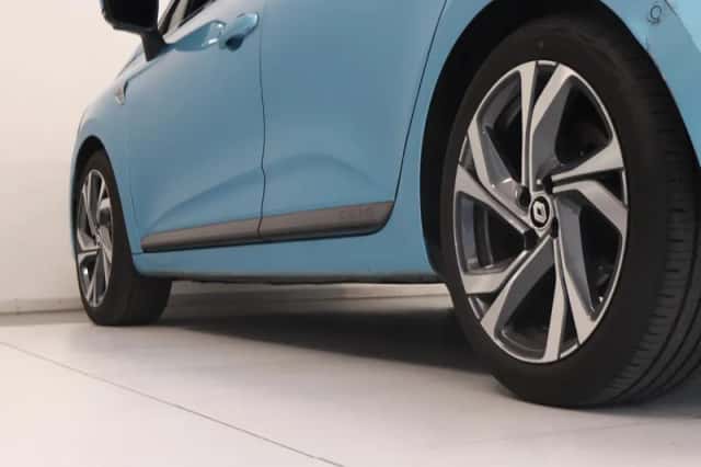 Renault Clio (2022) thumbnail 4