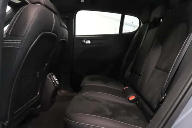 Volvo C40 (2022) thumbnail 6