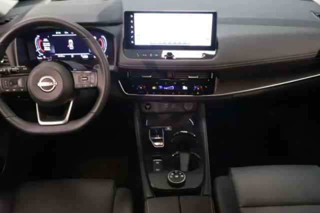 Nissan X-Trail (2025) thumbnail 3