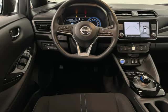 Nissan Leaf (2023) thumbnail 3